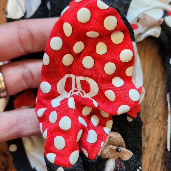 Bums and Roses and Kiki and Lulu Christmas Footies 6-12months - Picture 9 of 10